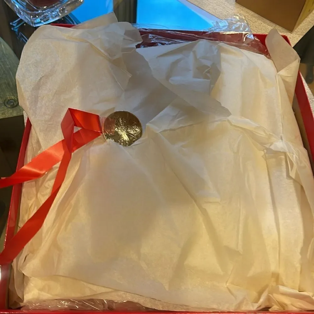 Beautiful vintage French knot pillow. Has been in bag and box so like new!